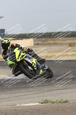 media/Sep-07-2024-Pacific Track Time (Sat) [[9bb89f5e83]]/A group/Phone Wall Paper 1000am/